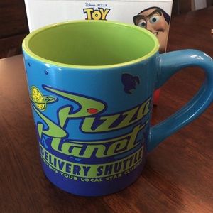 *SOLD* *NEW* Disney Pixar TS Pizza Planet mug